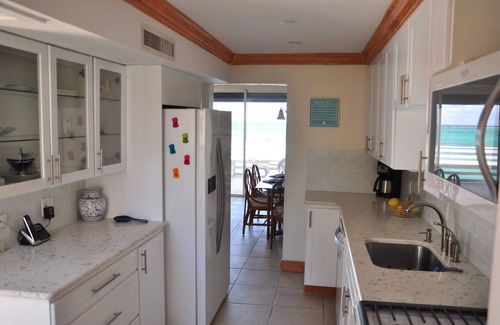Gambier House | Discover Ivy May’s Beachhouse: 10/10 Ocean View Getaway