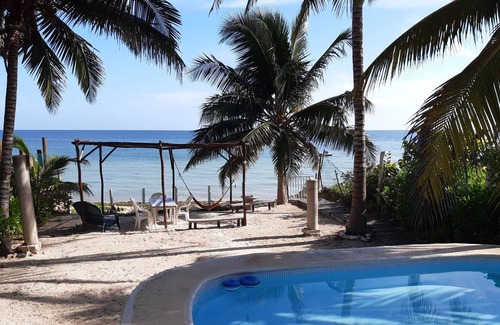 Telchac Puerto House | Ixpa-hu in Telchac Puerto, house with pool facing the sea