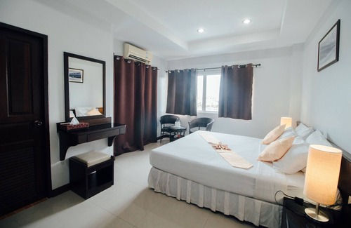 Hua Hin Hotel | Discover Iyara Hua Hin Lodge: Family-Friendly Retreat