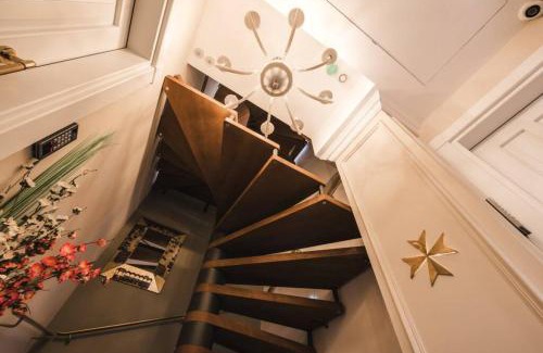 Zebbug House | Discover Iz-Zebbuga The Penthouse Royal 8 with Breakfast