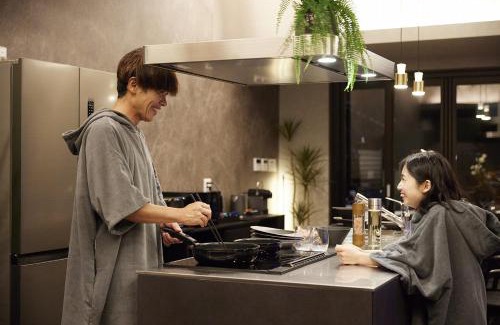 Imazu Villa | Family-Friendly IZA高島 minato with Hot Tub Relaxation