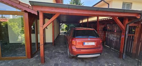 Stupava Bed & Breakfast | Budget-Friendly Izba v Stupave: Rated 9.3, Pet & Child Friendly