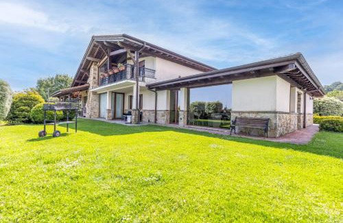 Zarautz House | Izetaerdi - Casa con encanto y vistas únicas by Egona