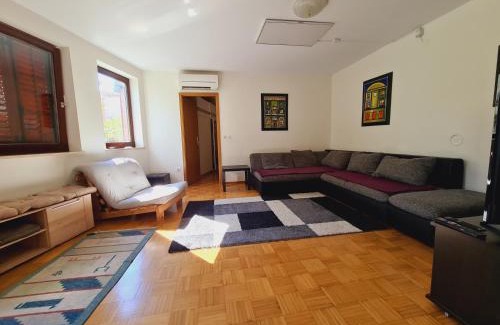 Izola Apartment | Seaside Getaway: Izola with Pool and Spa Amenities
