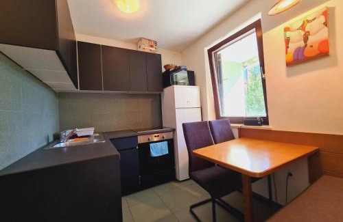 Izola Apartment | Seaside Getaway: Izola with Pool and Spa Amenities