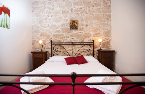 Santa Croce Camerina Apartment | Unforgettable Stays at IzzHome Carrubo with Ocean Views