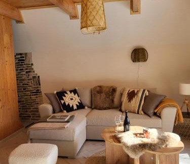 Bukkszentkereszt Ski Chalet | Jázminka Alpesi Házikó: Guest Rated 9.8, Family-Friendly Stay