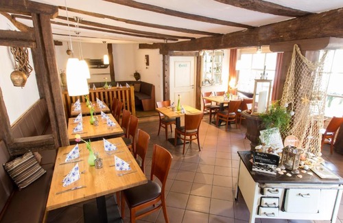 Niedernhall Hotel | Discover Jäger's Landhaus Rössle: Pet-Friendly Retreat
