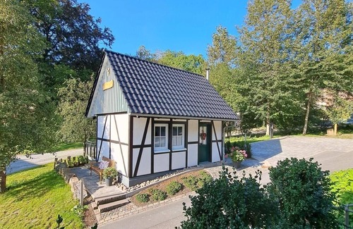 Gellinghausen Apartment | Cozy Jägerhaus with Breakfast for a Perfect Getaway