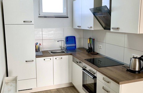 Bad Duerrheim Apartment | Cozy Jägerhaus-Hochemmingen: Pet-Friendly Ocean View Stay