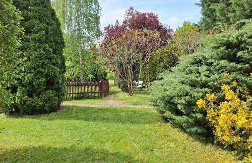 Diera-Zehren Hotel | Explore Jägerheim Löbsal: Pet-Friendly Retreat with Top Ratings