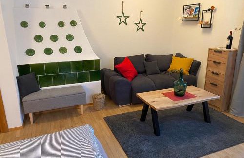 Reutte Apartment | Discover Jägers Wohnung: Pet-Friendly Near Neuschwanstein