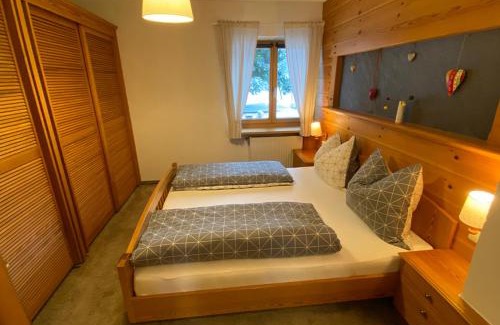 Reutte Apartment | Discover Jägers Wohnung: Pet-Friendly Near Neuschwanstein