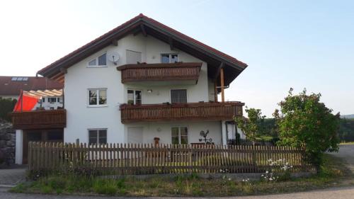Altusried Apartment | Pet-Friendly Jägerstüble: Guest Rated 9.6/10 Experience