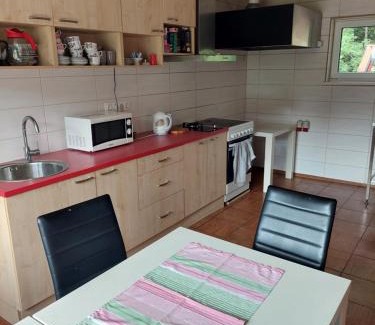 Haademeeste House | Cozy Jõekalda Kodumajutus: Pet and Child Friendly Stay