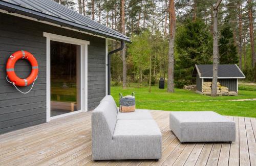 Hiiu House | Inviting Jõeranna Pond House with Hot Tub & Family Fun