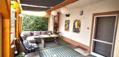 Sarrod House | Family-Friendly Stay at Júlia Vendégház Sarród - 10/10 Rating