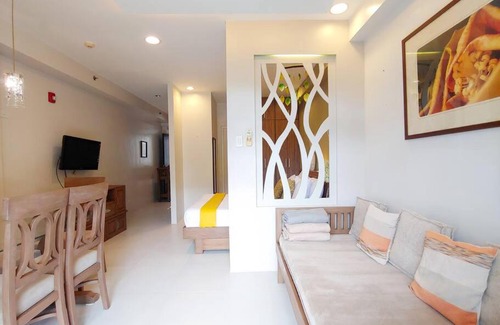 Nasugbu Apartment | Pet-Friendly J-607B Pico de Loro with Pool Access