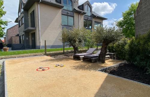 Esen House | Explore J and R Flanders Fields Holiday Homes with Pool & Spa