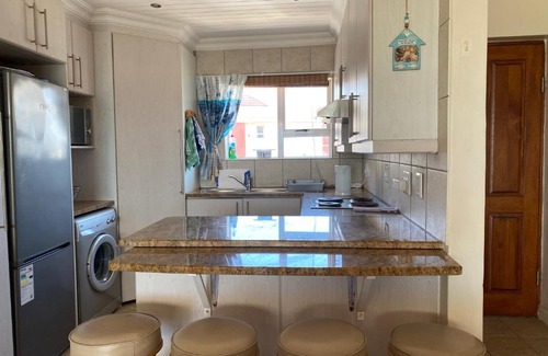 Jeffreys Bay Apartment | Family-Friendly Retreat at J-Bay Getaway – Book Your Stay!