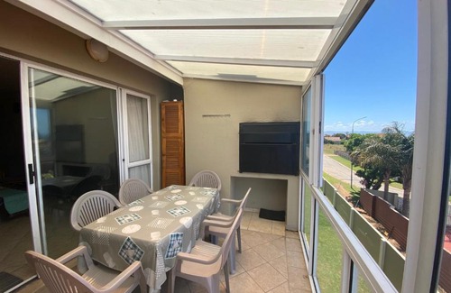 Jeffreys Bay Apartment | Family-Friendly Retreat at J-Bay Getaway – Book Your Stay!