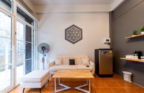 Betong Villa | Cozy J Cube Betong - Family-Friendly Private House Retreat