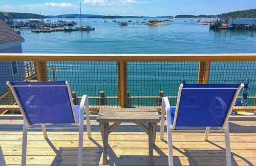 Stonington Apartment | Experience History at J & E Riggins with Oceanfront Views