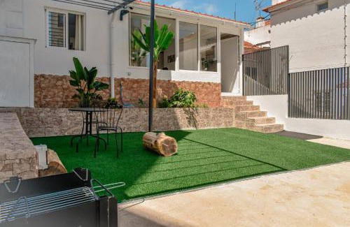 Prior Velho House | Top-Rated J Home: Ideal for Families and Pet Lovers