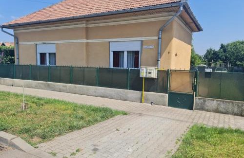 Ocna Mures House | J & J Residence: A Family-Friendly Home Away from Home