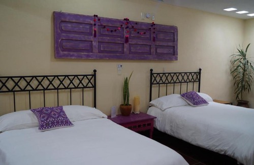 De Mexicanos Apartment | Top-Rated J&K Suite with Breakfast and Family-Friendly Perks