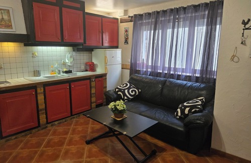 Bry-sur-Marne Apartment | Cozy Studio Near Disneyland Paris with Modern Amenities