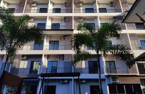 Bang Phra Hotel | Discover J.P. Grand Hotel - 4-Star Oceanfront Retreat