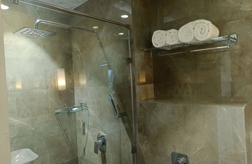 Pilibhit Hotel | J P HOTEL AND WEDDING SQUARE