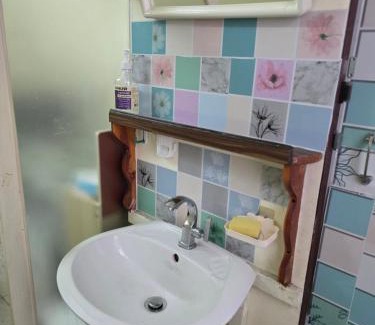 Lat Yao Apartment | Top-Rated J Place Apartment with Free Wifi, Near Skytrain