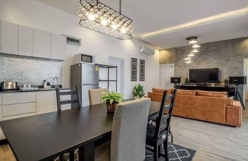 Hin Lek Fai Villa | Relaxing J Pool Villa Huahin with Private Pools and Kitchen