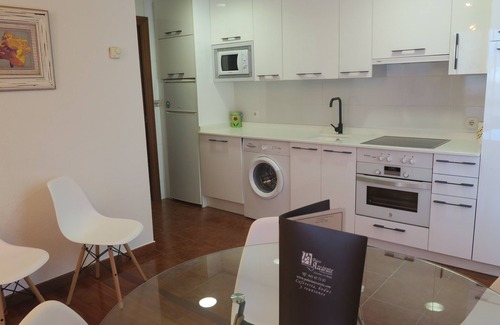 Ezcaray Apartment | Discover J Travesía Calvario Apartment with Pool & Spa