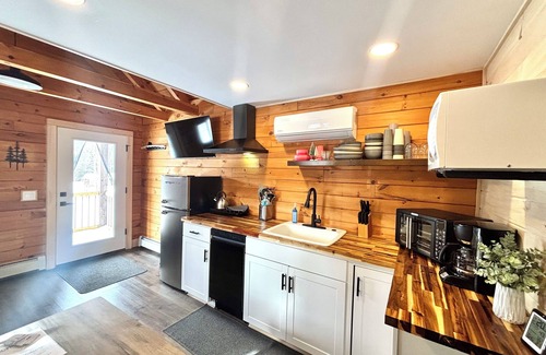 Fort Kent Mills House | J19 South: Cozy Cabin Retreat with Direct Trail Access