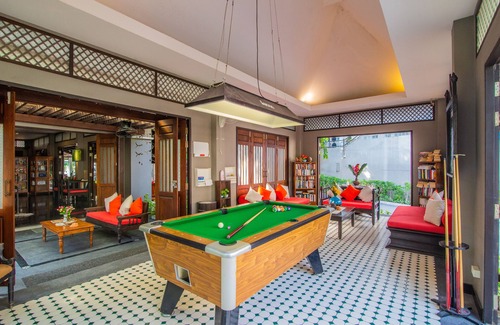 Chaweng City Center Hotel | Top-Rated J4 Hotel Samui with Pool and Breakfast Included
