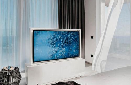 Jesolo Hotel | Discover J44 Lifestyle Hotel: 5-Star Beachfront Escape