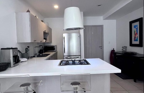 Colonia Centro Apartment | Cozy One Bedroom Apartment with Kitchen & Breakfast