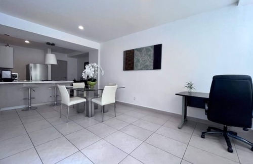 Colonia Centro Apartment | Cozy One Bedroom Apartment with Kitchen & Breakfast