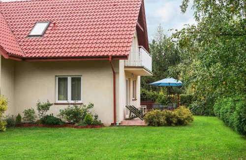 Bialogora Apartment | Top-Rated JAŁOWCOWA 11: Family-Friendly with Pool Access
