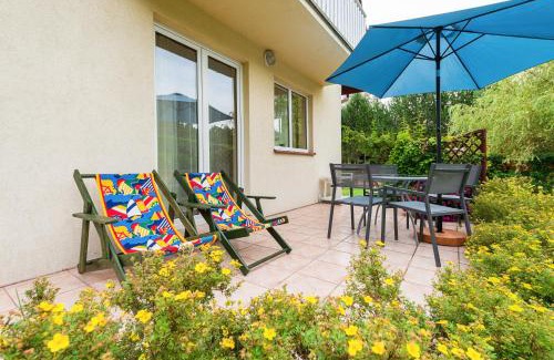 Bialogora Apartment | Top-Rated JAŁOWCOWA 11: Family-Friendly with Pool Access