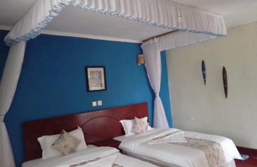 Ringa Cabin | Discover Jabali Country Lodge: Oceanfront & Pet Friendly Stay