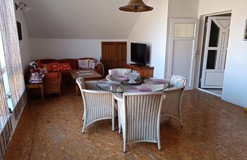 Mladenovac Apartment | Pet-Friendly Jablanicki Refugium with Hot Tub & 10/10 Rating