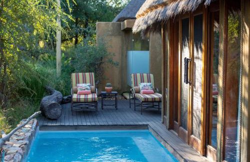 Thorny Bush Game Reserve Cabin | Experience Jabulani Safari: 5-Star Oceanfront Retreat