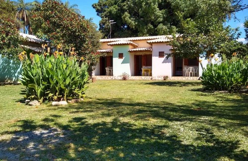 Jaboticatubas Ski Chalet | Pet-Friendly Getaway at Jacarandá Chalés - Liper Saw