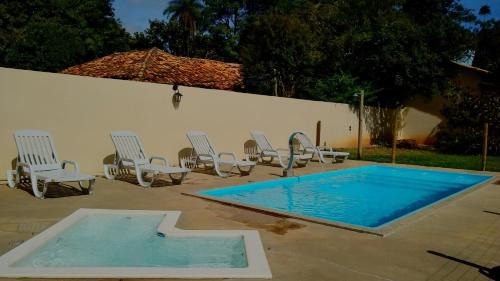 Jaboticatubas Cabin | Pet-Friendly Jacarandá Chalés with Oceanfront Views