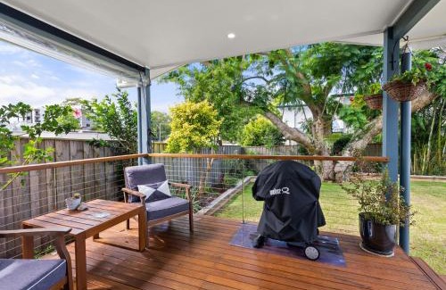 Nelson Bay House | Family-Friendly Retreat at Jacaranda Cottage 5A Nelson Street