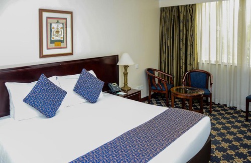 Westlands Hotel | Inviting Jacaranda Hotel Nairobi with Pool and Hot Tub